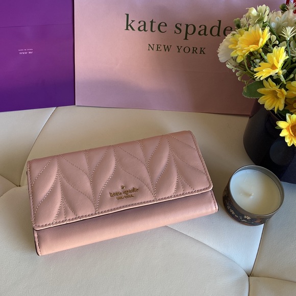 NWT KATE SPADE NEW YORK Milou Briar Lane Quilted Wallet & Phone Holder - Picture 5 of 14